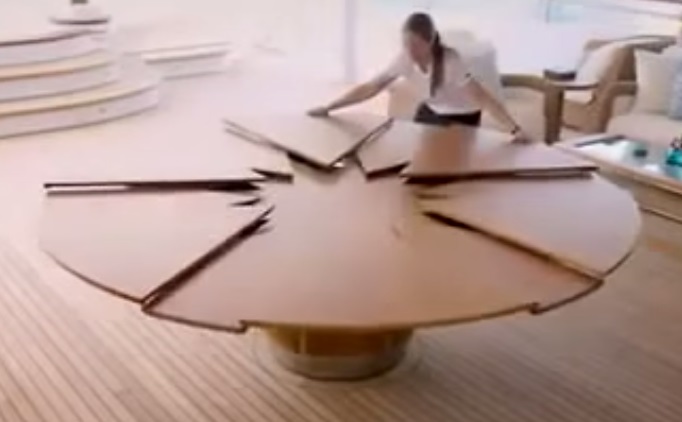 Fantastic design of expandable round dining table (VIDEO) | BOOMSbeat