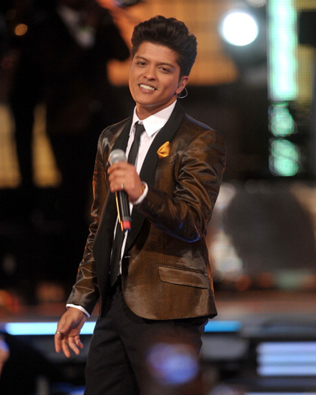 Great Photos Of The Talented And Handsome Bruno Mars Boomsbeat