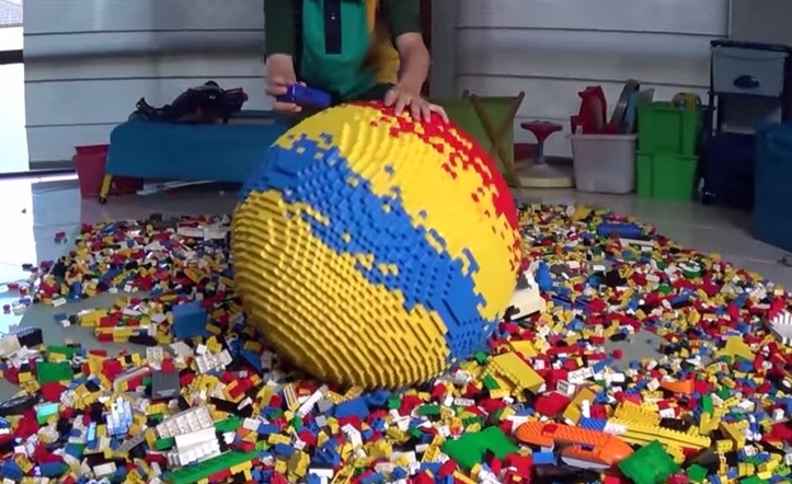 huge lego bricks