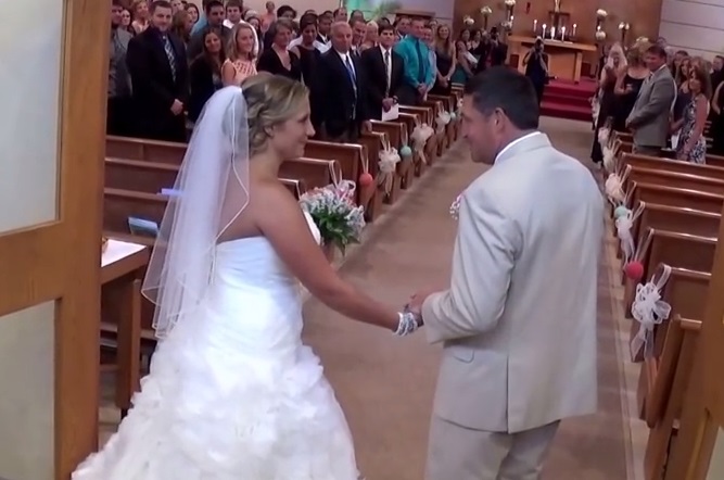 Father Sings To His Daughter As He Walks Her Down The Aisle Video