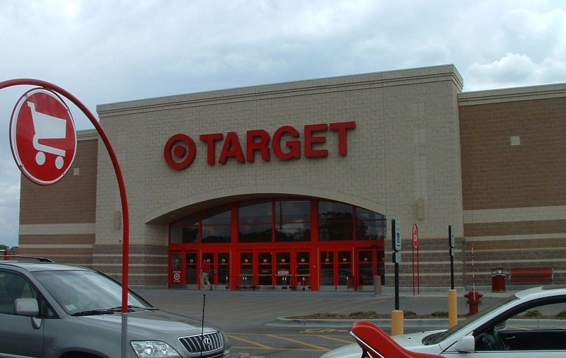 This Man Saved A Girl From Being Stabbed To Death, And Now Target Is Suing Him For It