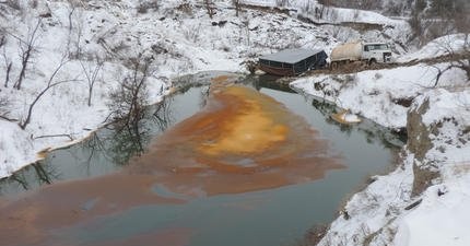 More than 176,000 gallons of crude oil spilled at North Dakota pipeline