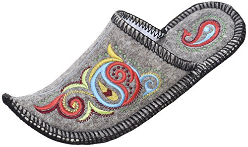 booties that are tight around the ankle