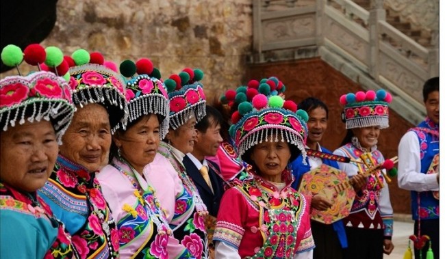 75 fascinating photos of YI Ethnic Minority Group in China | BOOMSbeat