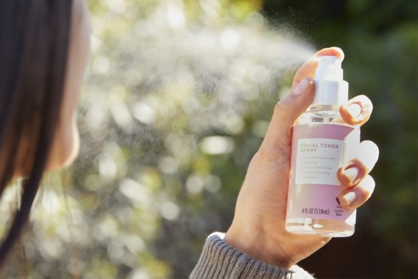 Skin Care Essentials for a Glowing Skin This 2020 Skin Care Essentials for a Glowing Skin This 2020