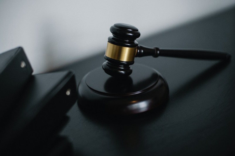 4 Ways Your Life Can Change When You Hire a Criminal Defense Lawyer