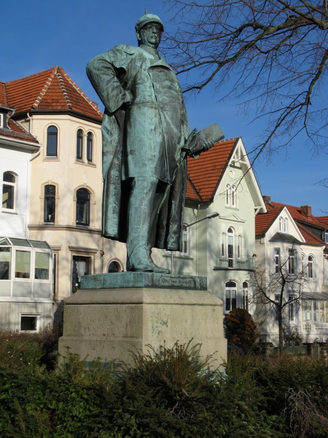 35 interesting photos of the Bismarck Statue in Germany | BOOMSbeat