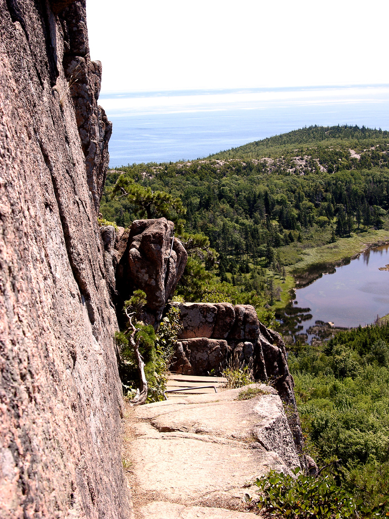 Enjoy the scenic Acadia National Park in Maine | BOOMSbeat