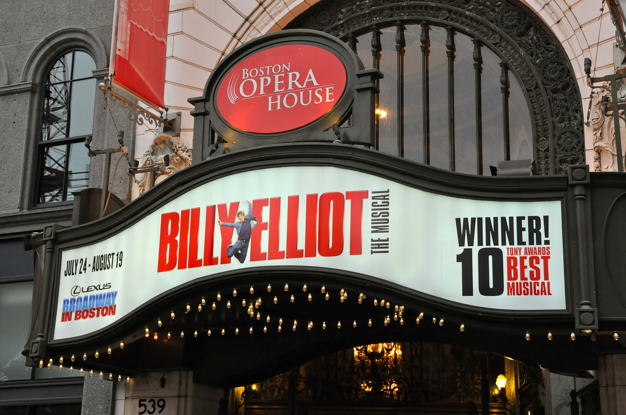 35 enchanting photos of Boston Opera House  BOOMSbeat